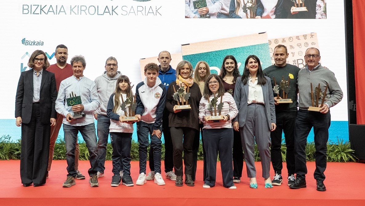 Saritutako pertsonak